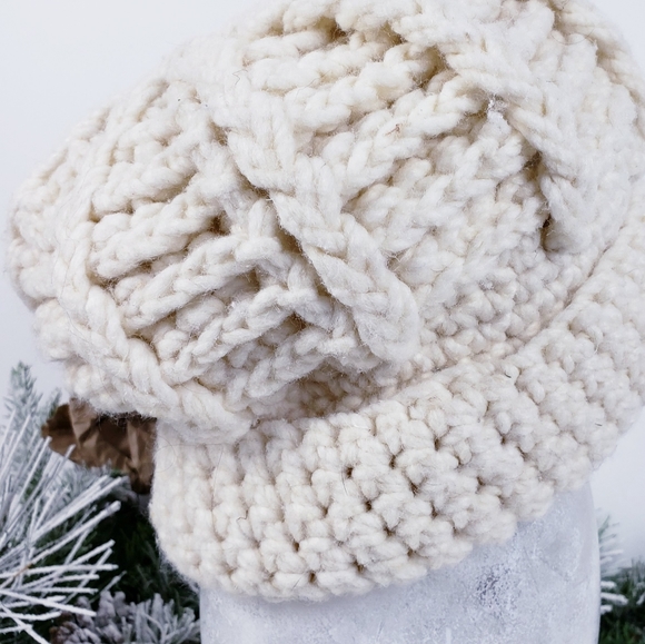 Hand Knit Accessories - Hand Knit  - Wool Chunky Knit Beanie Winer Hat